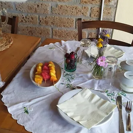 Alloggio per agriturismo Azienda Agricola Biologica La Cardellina *