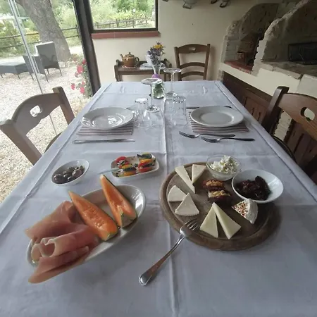 Alloggio per agriturismo Azienda Agricola Biologica La Cardellina Tolfa