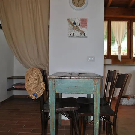 Azienda Agricola Biologica La Cardellina Alloggio per agriturismo
